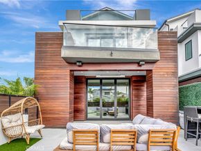 620 Huntington Street, Huntington Beach CA 92648