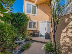 17 Las Cruces, Irvine CA 92614