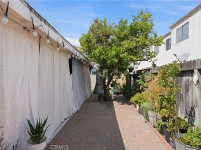 7851 Cypress Dr. A&B, Huntington Beach CA 92647