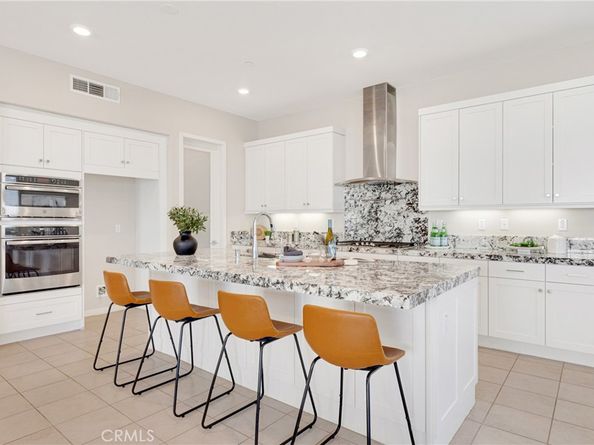 104 Sculpture, Irvine CA 92618