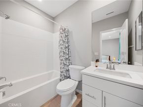 104 Rye Grass, Irvine CA 92618