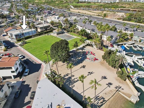 4404 Channel Place, Newport Beach CA 92663