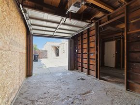5712 5th Avenue, Los Angeles CA 90043