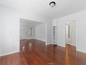 5712 5th Avenue, Los Angeles CA 90043