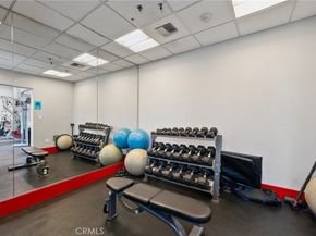 645 W 9th St #424, Los Angeles CA 90015