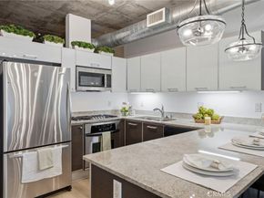 645 W 9th St #424, Los Angeles CA 90015