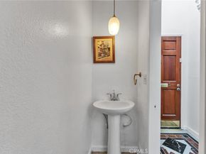 332 N 5th street, Burbank CA 91501