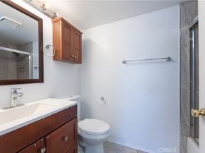 327 Chestnut Avenue 201, Long Beach CA 90802