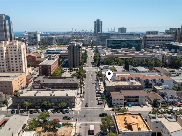 327 Chestnut Avenue 201, Long Beach CA 90802
