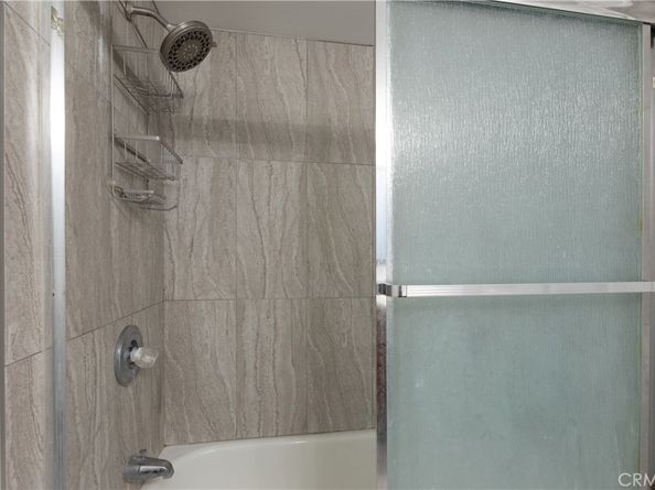 327 Chestnut Avenue 201, Long Beach CA 90802