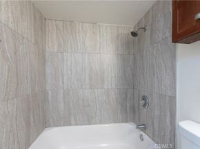 327 Chestnut Avenue 201, Long Beach CA 90802