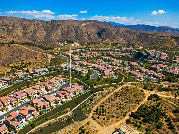 224 Clear Falls, Irvine CA 92602