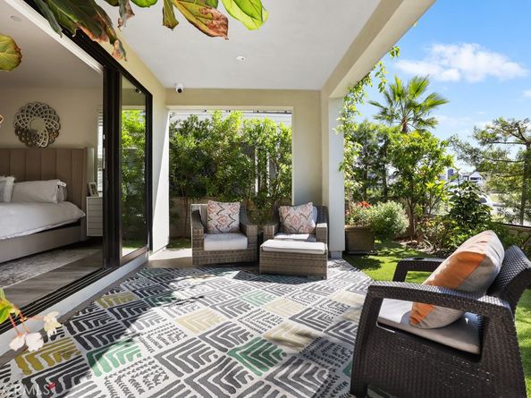 10 Ocean Place, Seal Beach CA 90740