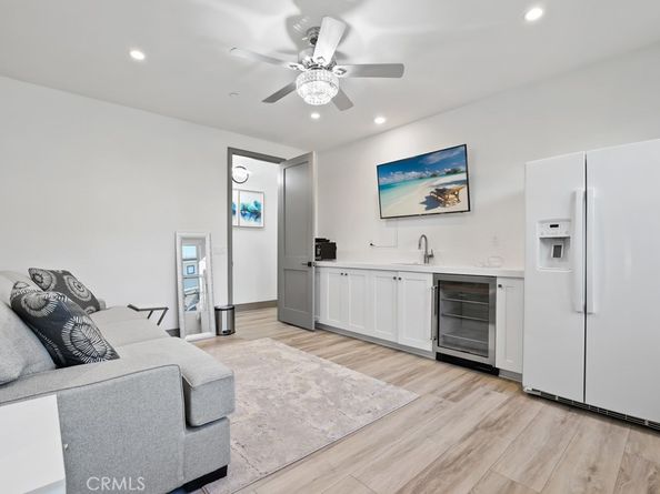 10 Ocean Place, Seal Beach CA 90740