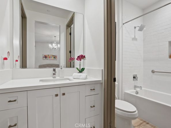 10 Ocean Place, Seal Beach CA 90740