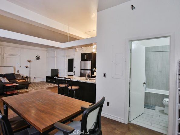 215 W 7th Street 803, Los Angeles CA 90014