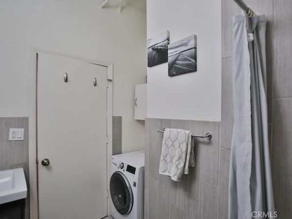 215 W 7th Street 803, Los Angeles CA 90014