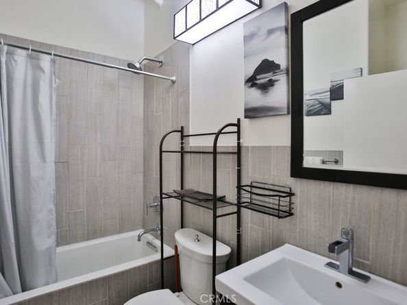 215 W 7th Street 803, Los Angeles CA 90014