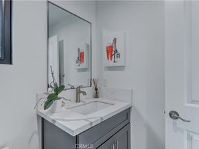 223 N St Andrews Place, Los Angeles CA 90004