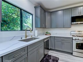 223 N St Andrews Place, Los Angeles CA 90004