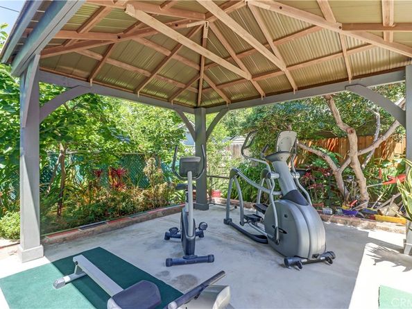 223 N St Andrews Place, Los Angeles CA 90004