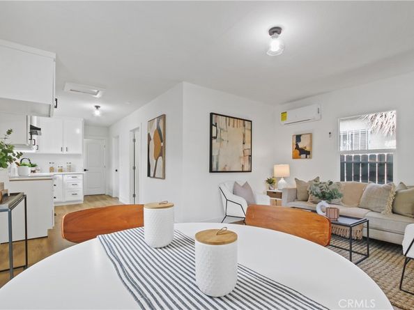 9525 Holmes Avenue, Los Angeles CA 90002