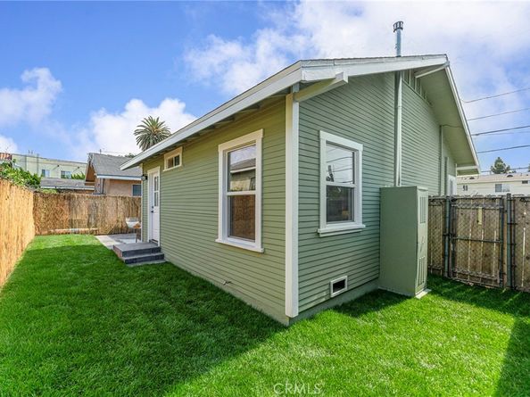 2811 E 15th Street, Long Beach CA 90804