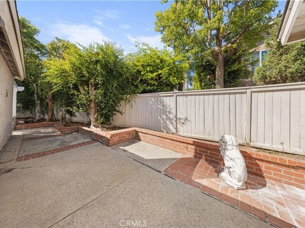 12 Oakdale, Irvine CA 92604