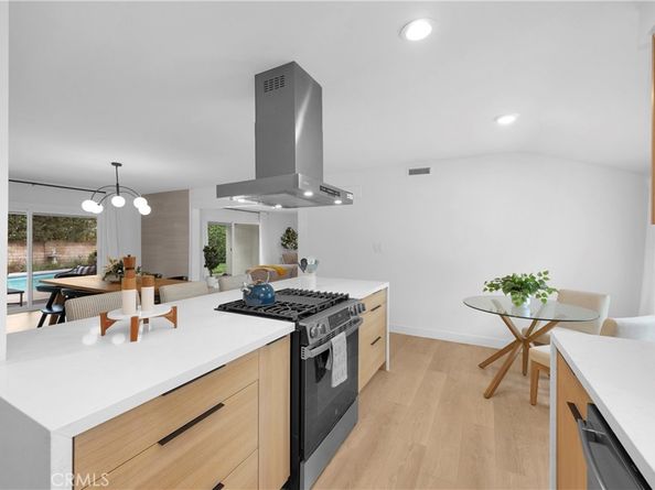 16938 Knapp Street, Northridge CA 91343