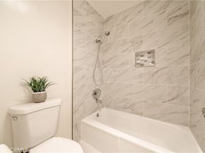 5674 Windsor Way 201, Culver City CA 90230