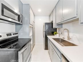 5674 Windsor Way 201, Culver City CA 90230