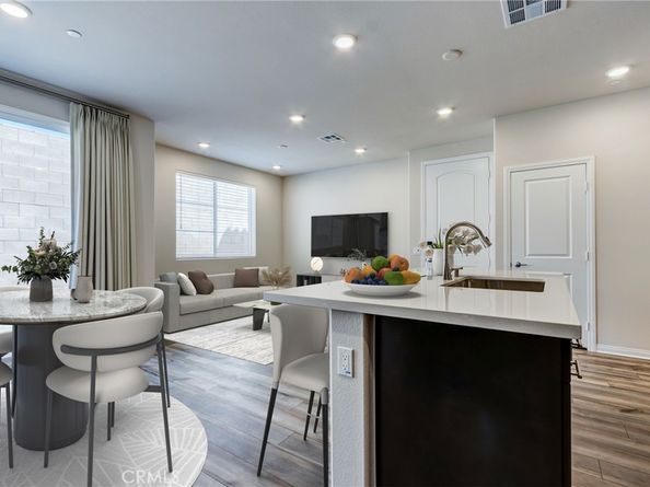 1431 Prairie Rose Ln, Upland CA 91786