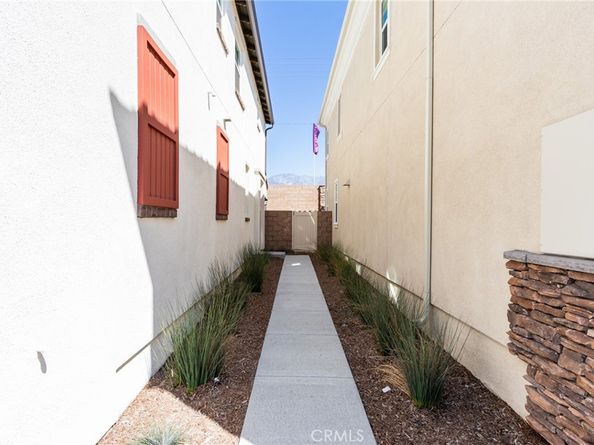 1431 Prairie Rose Ln, Upland CA 91786