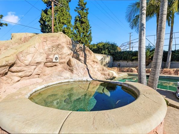 1501 W Elgenia, West Covina CA 91790