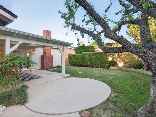 18924 Halsted Street, Northridge CA 91324