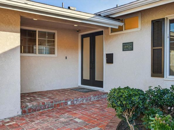 18924 Halsted Street, Northridge CA 91324
