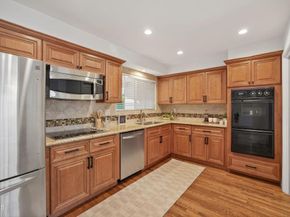 18924 Halsted Street, Northridge CA 91324