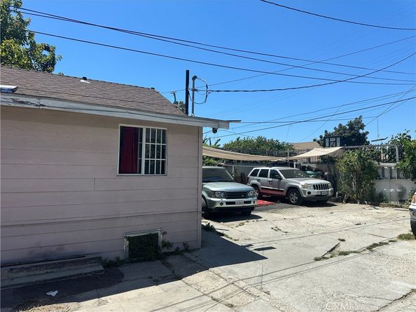 927 W 48th Street, Los Angeles CA 90037