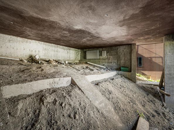 596 Quail Drive, Los Angeles CA 90065