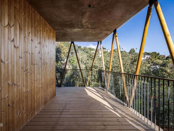 596 Quail Drive, Los Angeles CA 90065