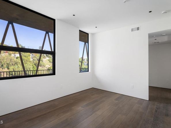 596 Quail Drive, Los Angeles CA 90065