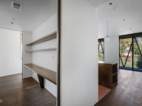 596 Quail Drive, Los Angeles CA 90065