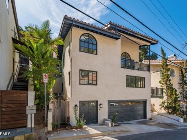 8032 Willow Glen Road, Los Angeles CA 90046