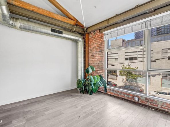 527 Molino Street 111, Los Angeles CA 90013