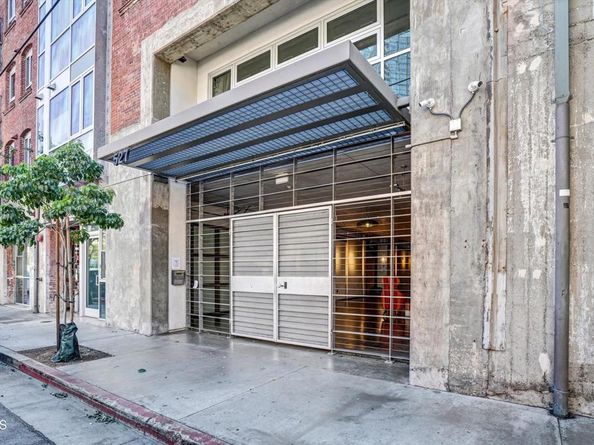 527 Molino Street 111, Los Angeles CA 90013