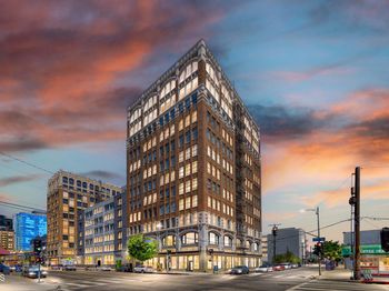 315 E 8th Street