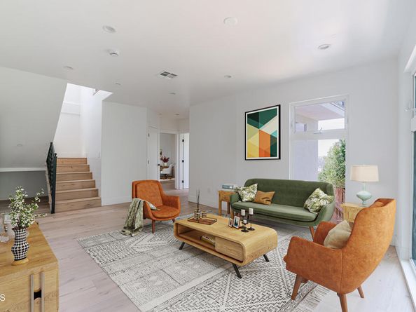 2409 Yorkshire Drive, Los Angeles CA 90065