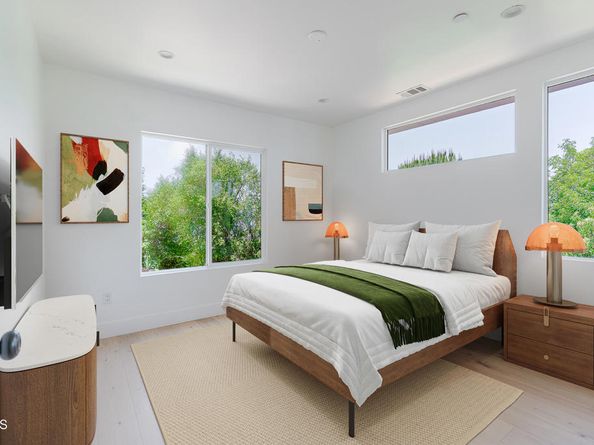 2409 Yorkshire Drive, Los Angeles CA 90065