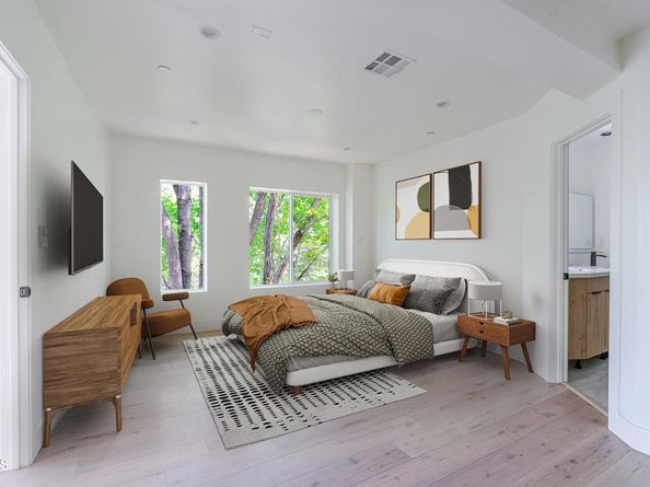 2409 Yorkshire Drive, Los Angeles CA 90065