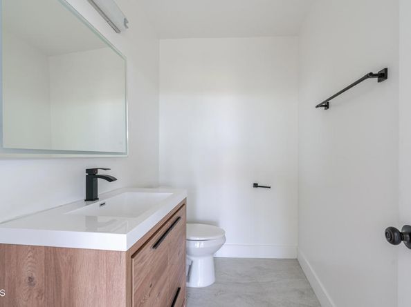 2409 Yorkshire Drive, Los Angeles CA 90065